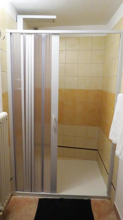 Lo Gnomo Sotto Al Glicine Daire Châtillon Dış mekan fotoğraf