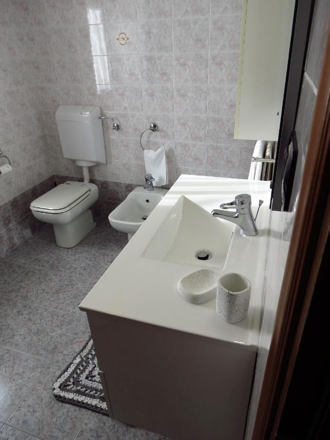 Lo Gnomo Sotto Al Glicine Daire Châtillon Dış mekan fotoğraf