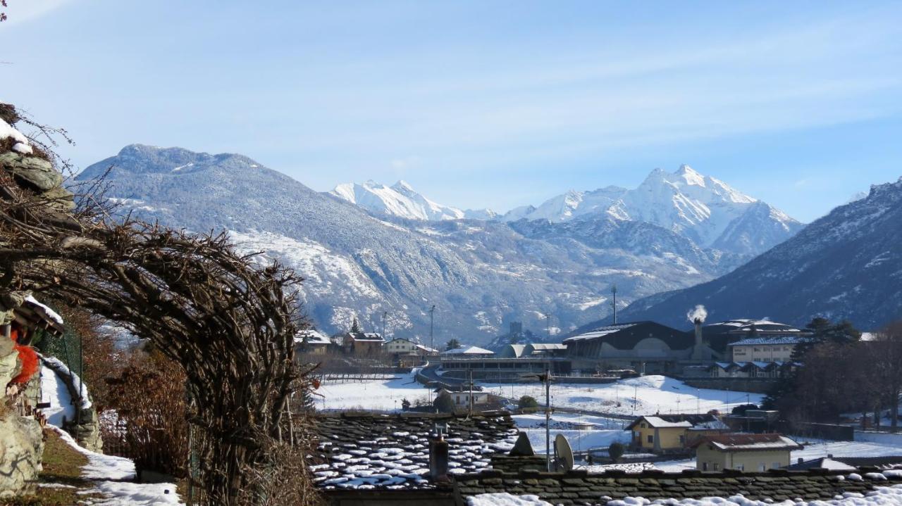 Lo Gnomo Sotto Al Glicine Daire Châtillon Dış mekan fotoğraf